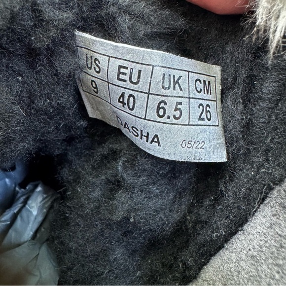 NWT Cougar Waterproof Suede with Faux Fur Dasha Snow Boot Pewter Gray Size 9 - Picture 7 of 13